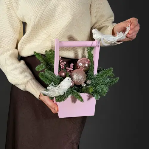 Зимняя композиция "Нежная птичка" 