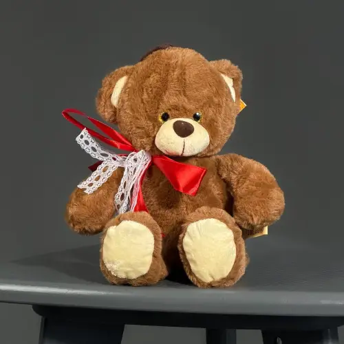 Мишка Топотыж с красным атласным бантом 
