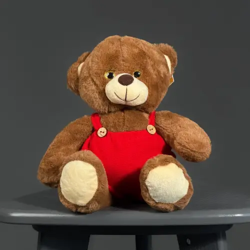 Мишка Топотыж в красном комбинезоне 