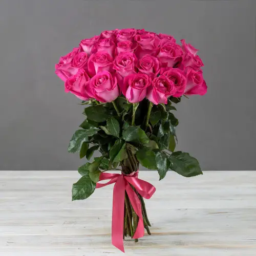 Букет из 25 розовых роз