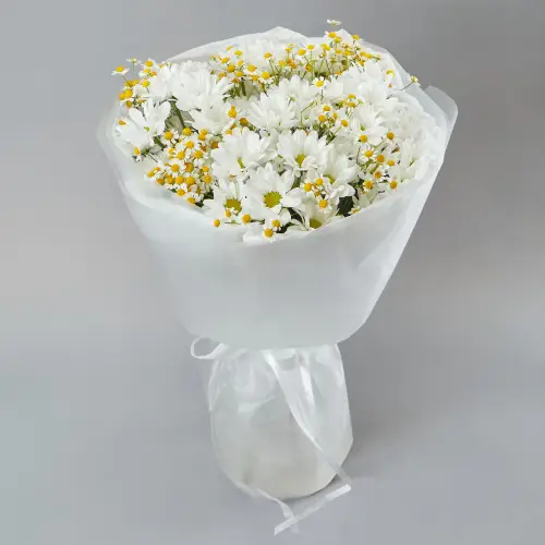 Букет из хризантемы и танацетума